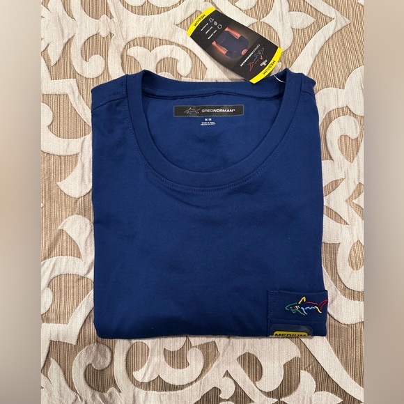 Greg Norman Men's 100% Cotton T-Shirt with Chest Pocket (Medium, Navy Blue) - Picture 2 of 4